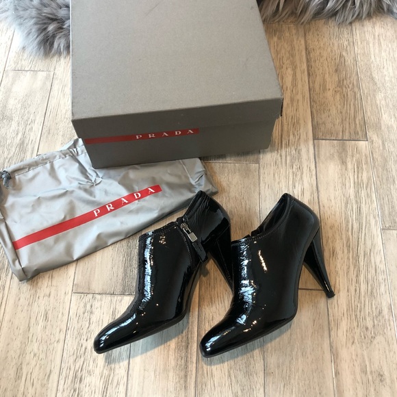 AUTHENTIC PRADA NAPLAK CLASSIC BOOTIE - Picture 1 of 6